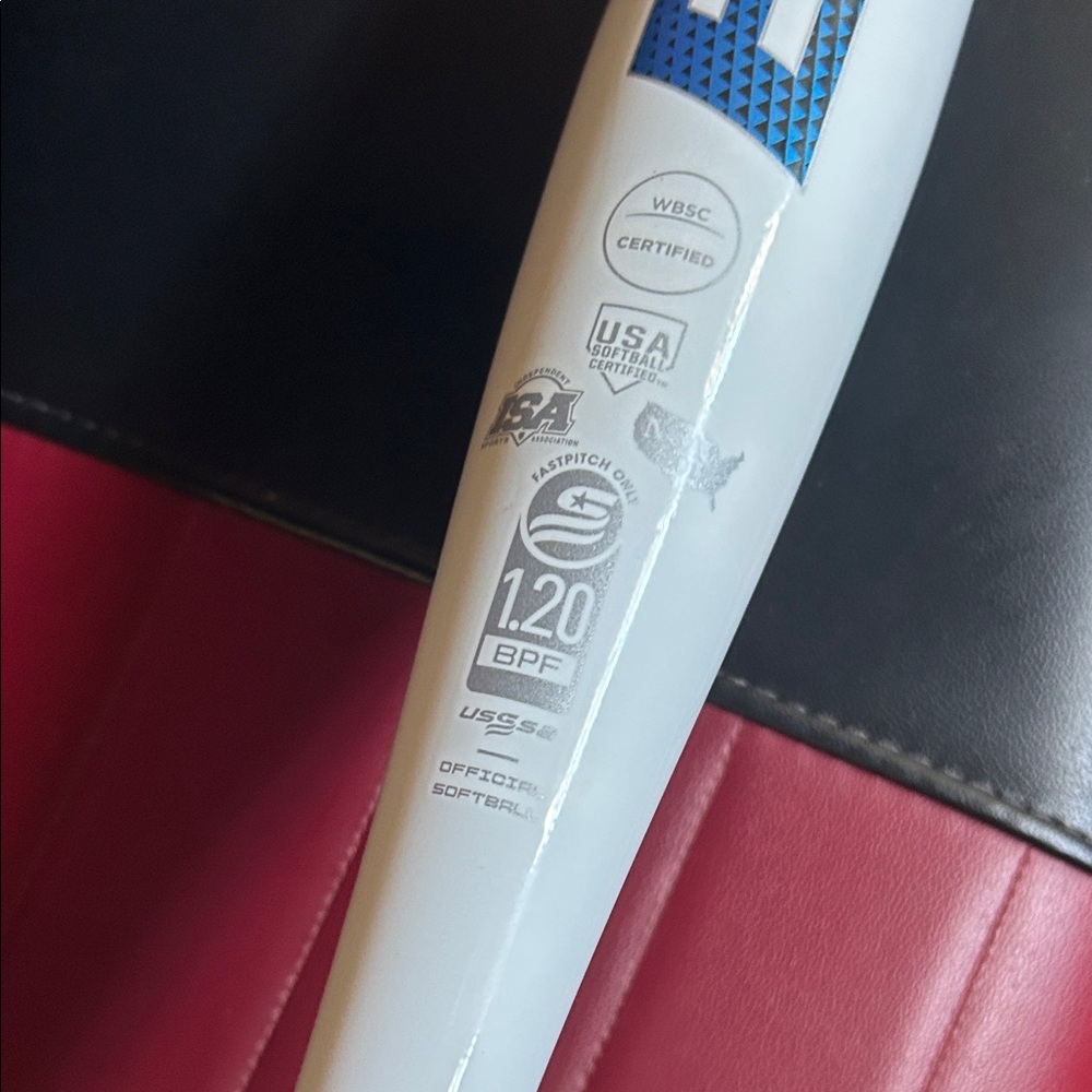 Easton Topaz Blue and Pink Bat - Picture 3 of 5
